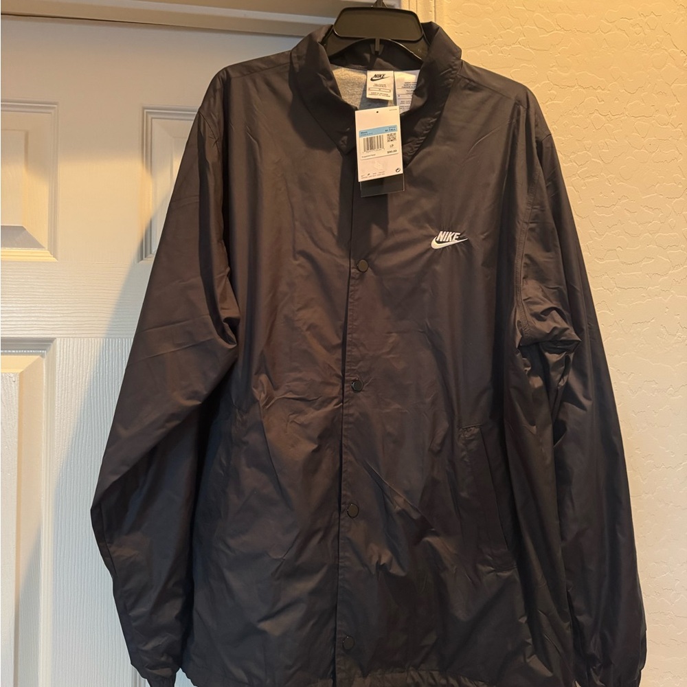 NWT Nike Men's Coaches' Jacket Black Size Medium Tall Lightweight Snap Front